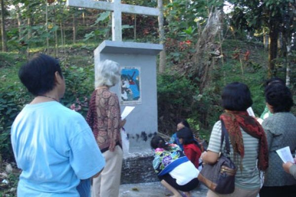 Lingkungan Bunda Maria Ziarek ke Lampung