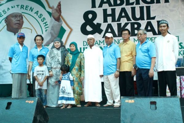 Antara Milad Ponpes As-Shiddiqiyah dan ANP 2012 MBK dan FKUB